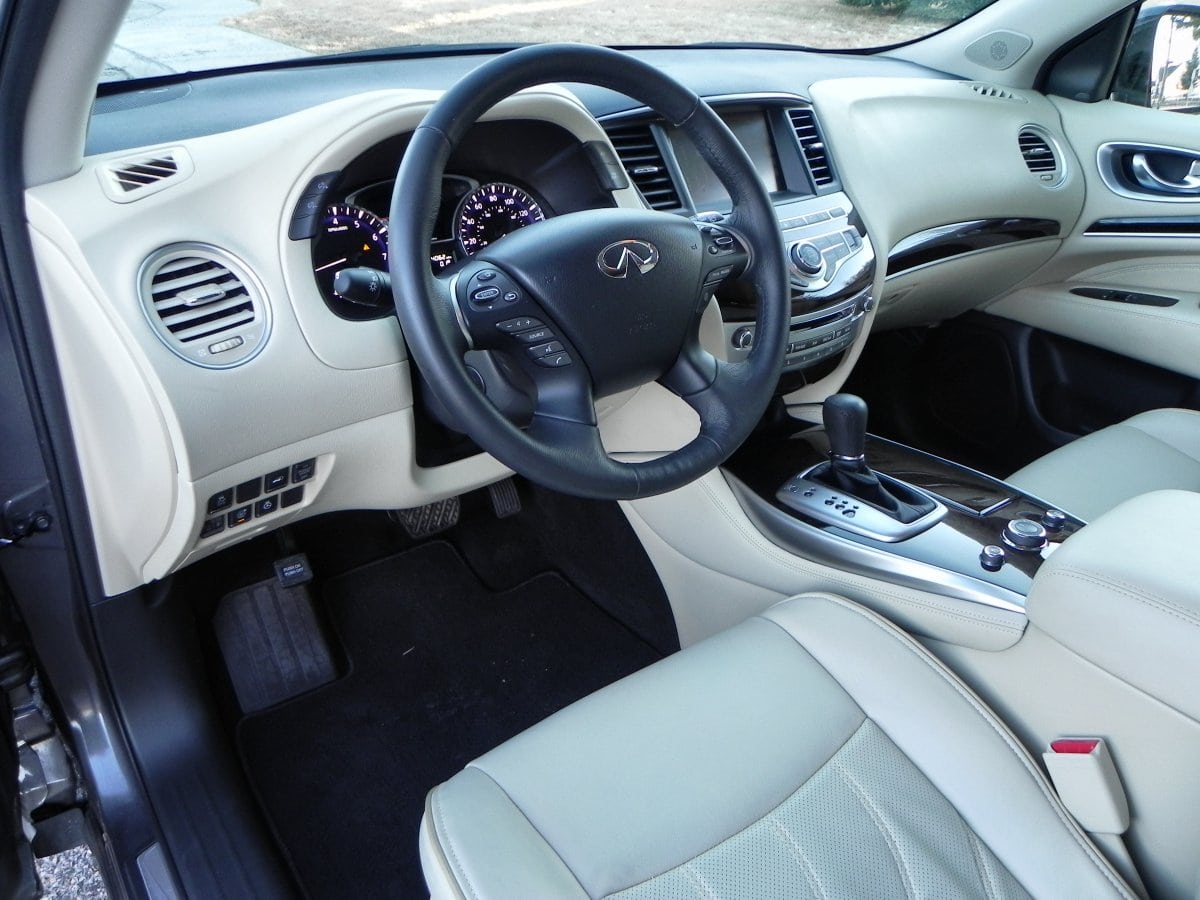 2015 Infiniti QX60 interior review