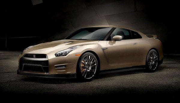 2016 Nissan GT-R Holds Price, Adds Horsepower and Gold Edition