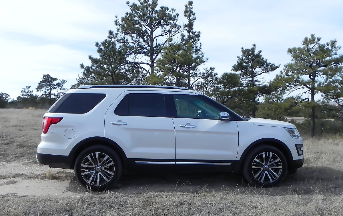 Review: 2016 Ford Explorer Platinum parks itself in the luxury SUV segment