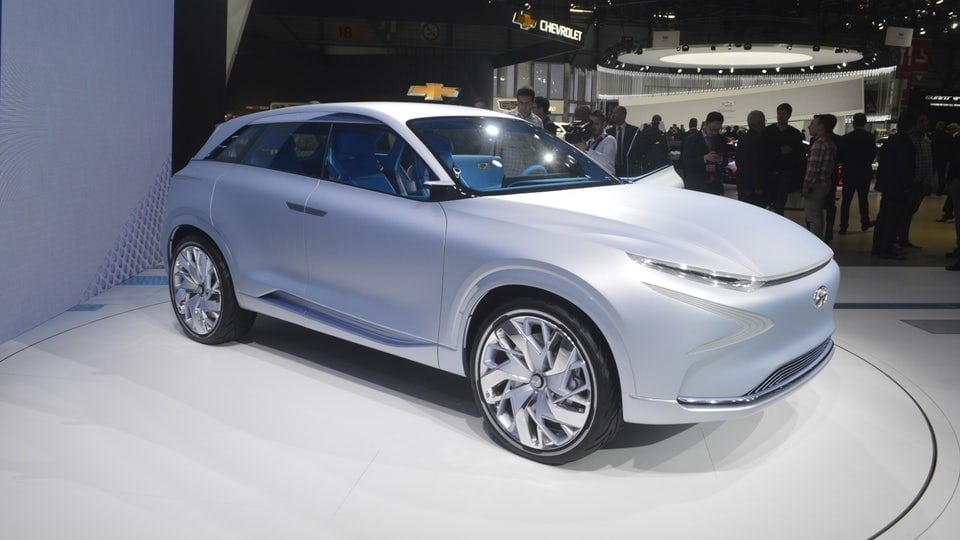Hyundai drops next-gen fuel cell concept in Geneva