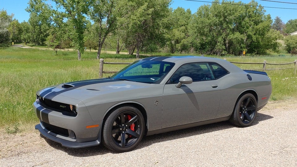 Review: A week with the monstrous 2017 Dodge Challenger SRT Hellcat