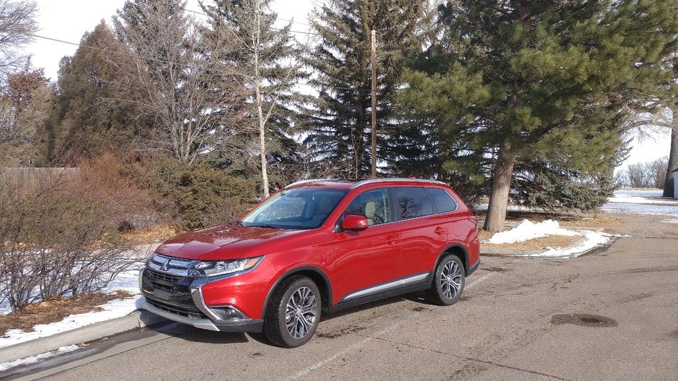 Review: 2018 Mitsubishi Outlander is a budget-minded 3-row that doesn’t cheap out