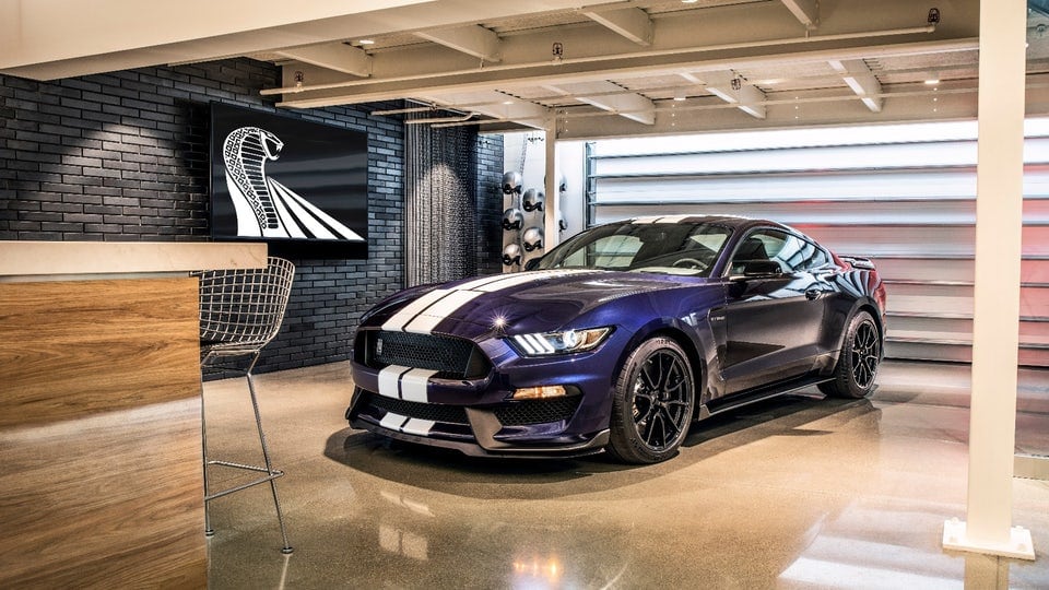 2019 Ford Shelby GT350 is tailored to the track