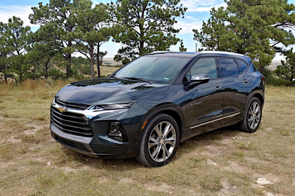 Review: 2019 Chevrolet Blazer has beauty, confidence, and buyer confusion