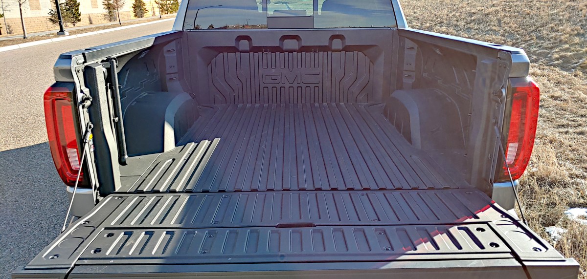 Carbon fiber as a pickup truck bed? We test the GMC CarbonPro