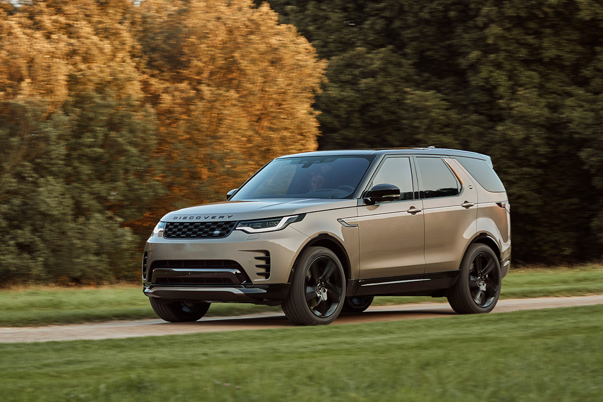2022 Land Rover Discovery Has Great Off-Road Chops and British Manners
